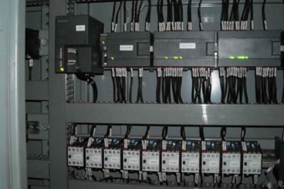 上海回收三菱PLC三菱伺服驱动器-长期