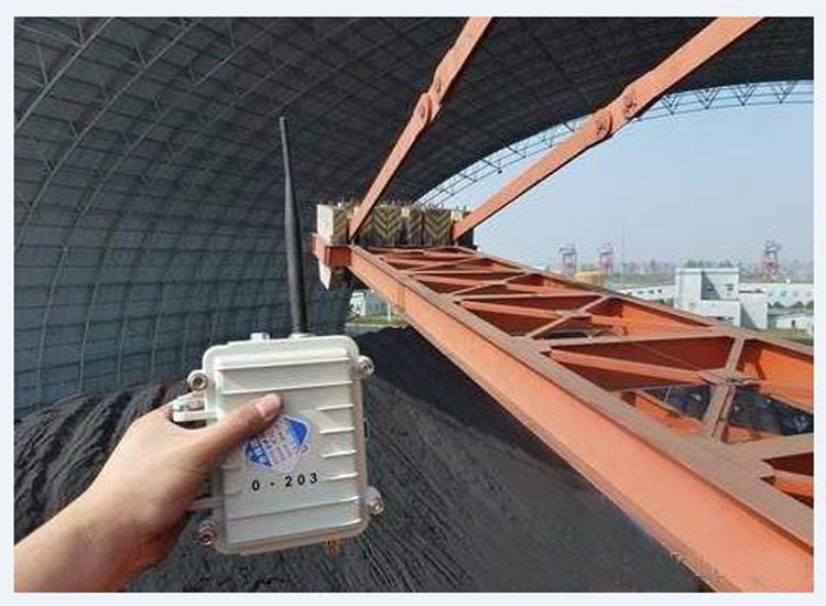 挡煤墙温度监控系统煤堆测温杆挡煤墙无线测温仪煤场无线测温系统